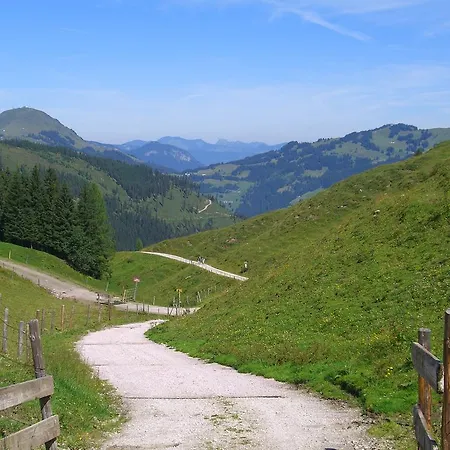 Gaestehaus Hofer Brixen im Thale