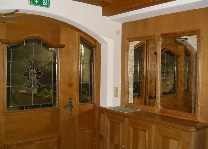 Δωμάτια σε οικογενειακή κατοικία Gaestehaus Hofer