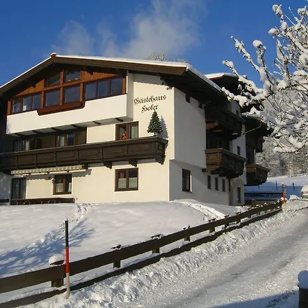 Δωμάτια σε οικογενειακή κατοικία Gaestehaus Hofer Brixen im Thale